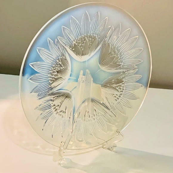 12” Art Deco Opalescent Art Glass Plate w/ Sunflower by Designer Pierre D’Avesn - Picture 2 of 14